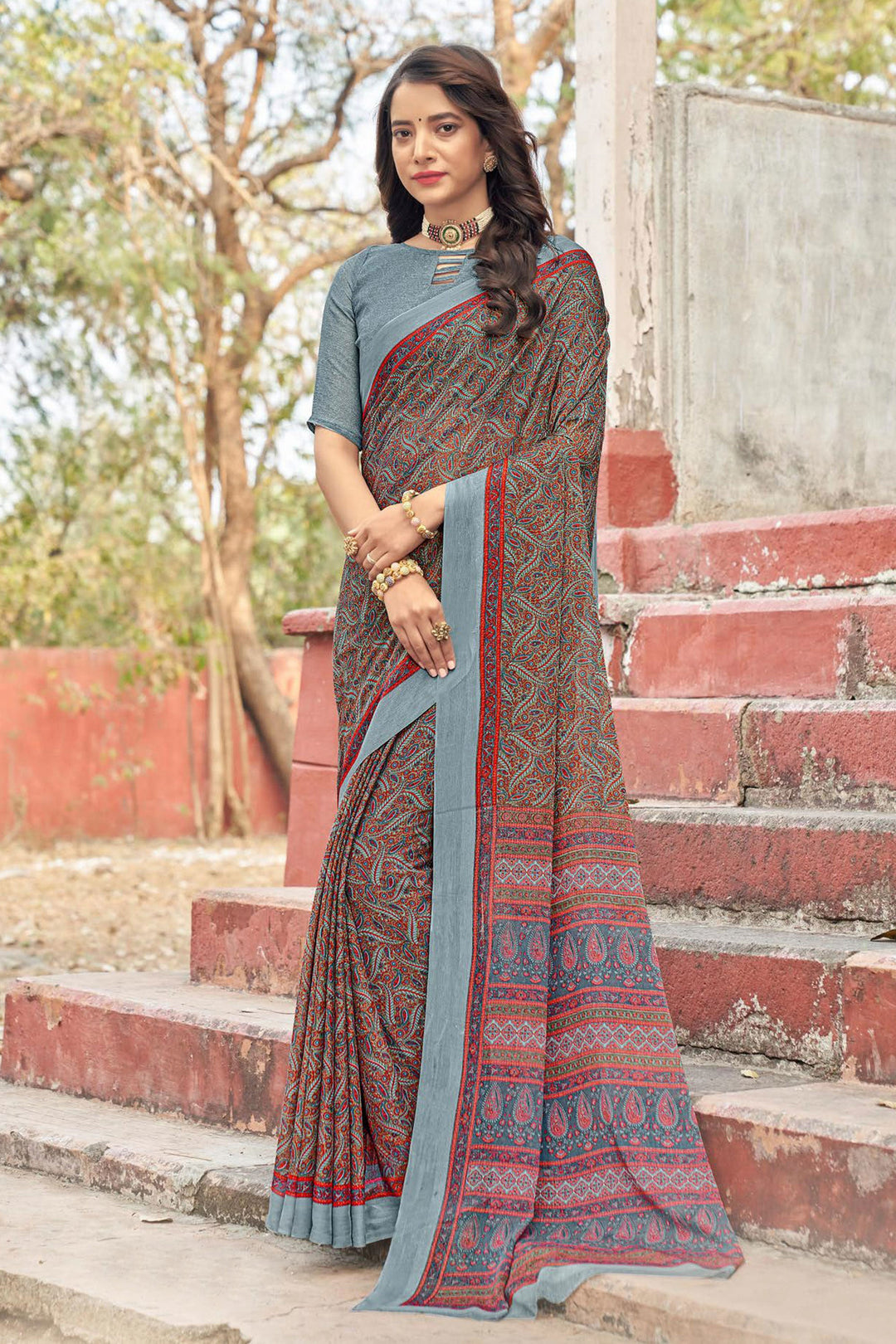 Grey Color Casual Sober Abstract Printed Saree In Chiffon Fabric | Buy Online India
